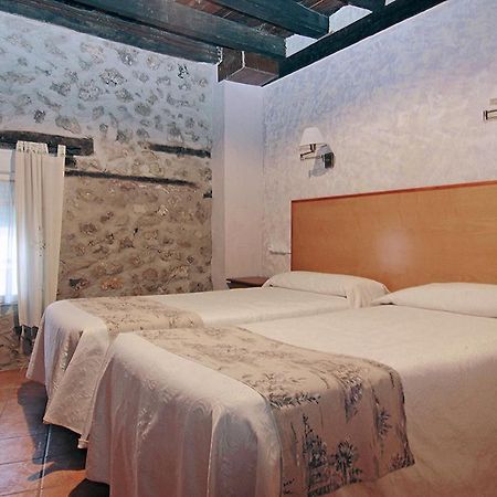 Hotel Rural Los Abuelos Montemayor de Pililla Екстериор снимка