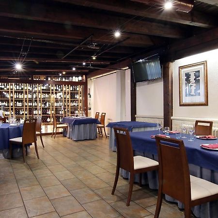 Hotel Rural Los Abuelos Montemayor de Pililla Екстериор снимка