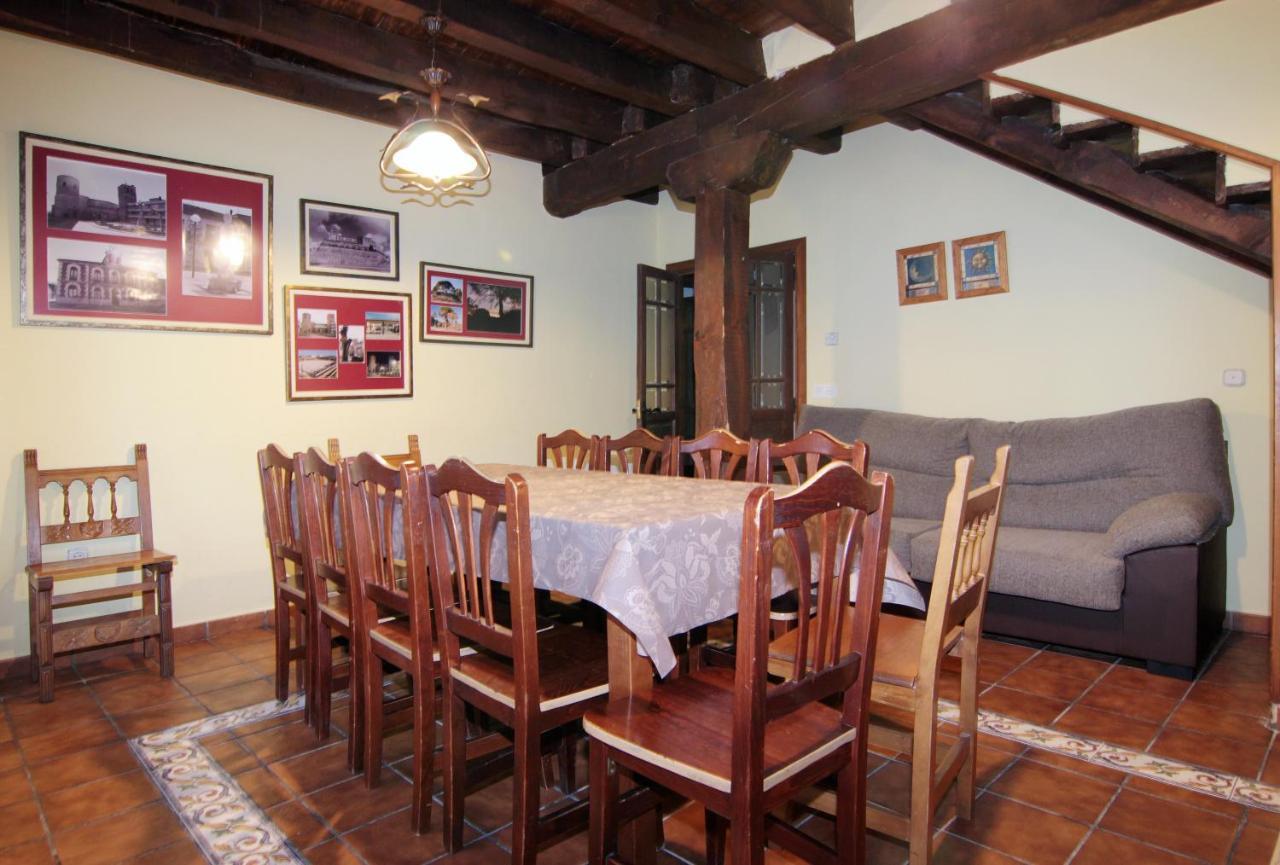 Hotel Rural Los Abuelos Montemayor de Pililla Екстериор снимка