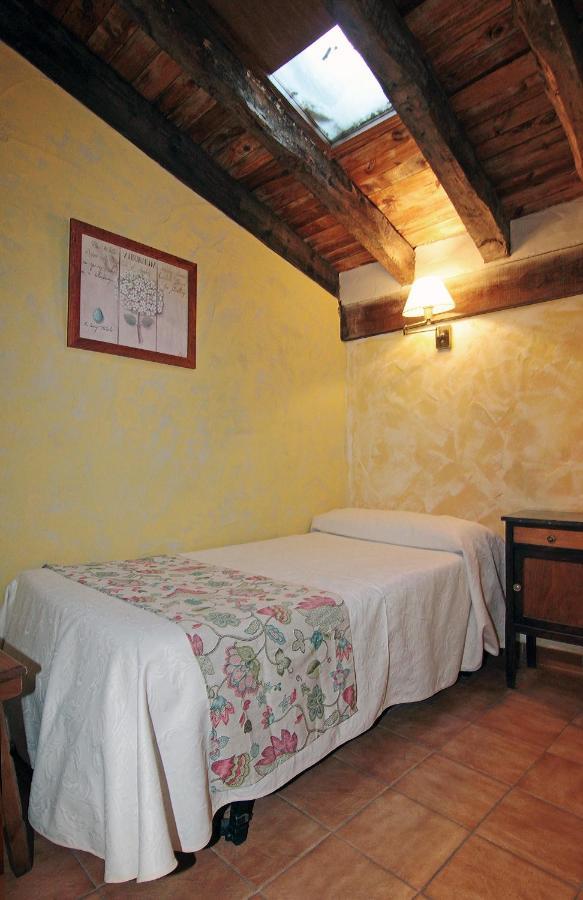 Hotel Rural Los Abuelos Montemayor de Pililla Екстериор снимка