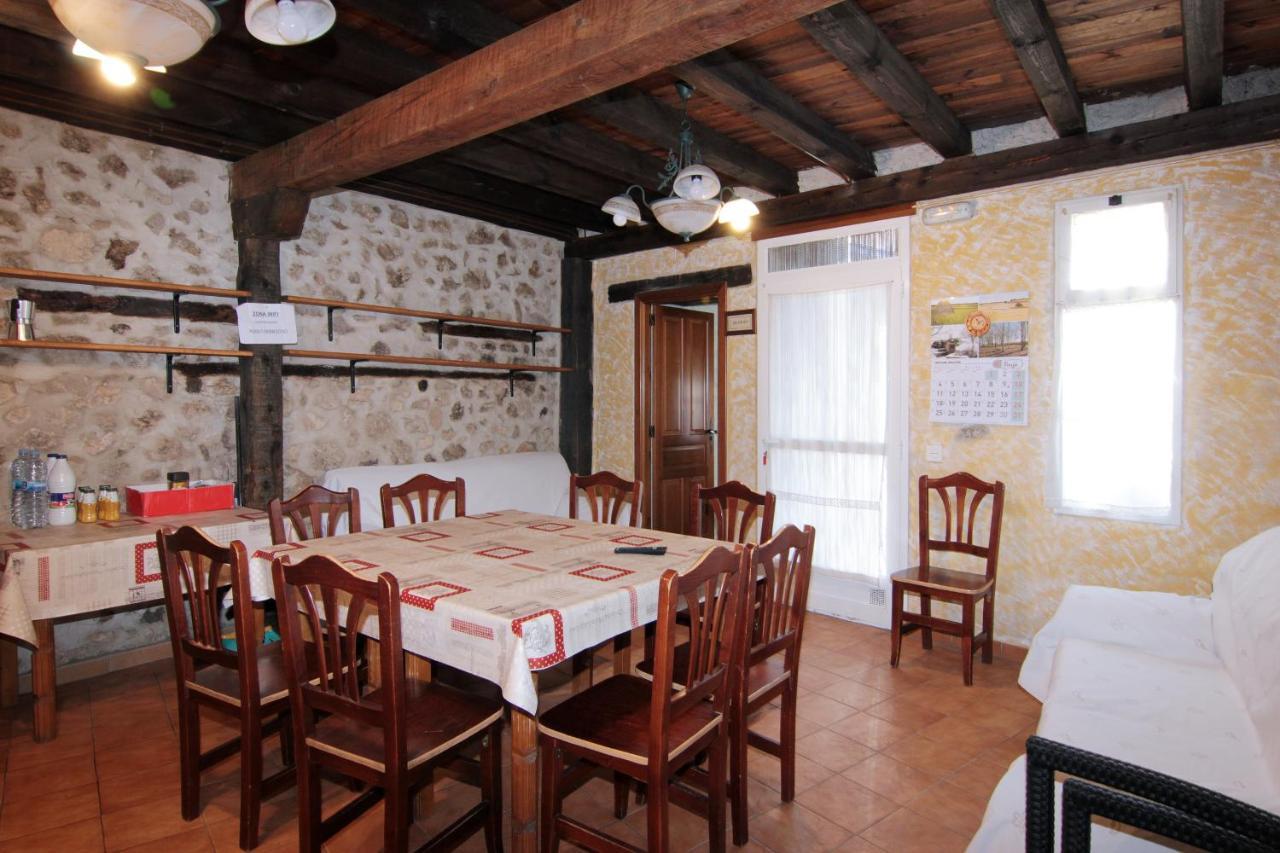 Hotel Rural Los Abuelos Montemayor de Pililla Екстериор снимка