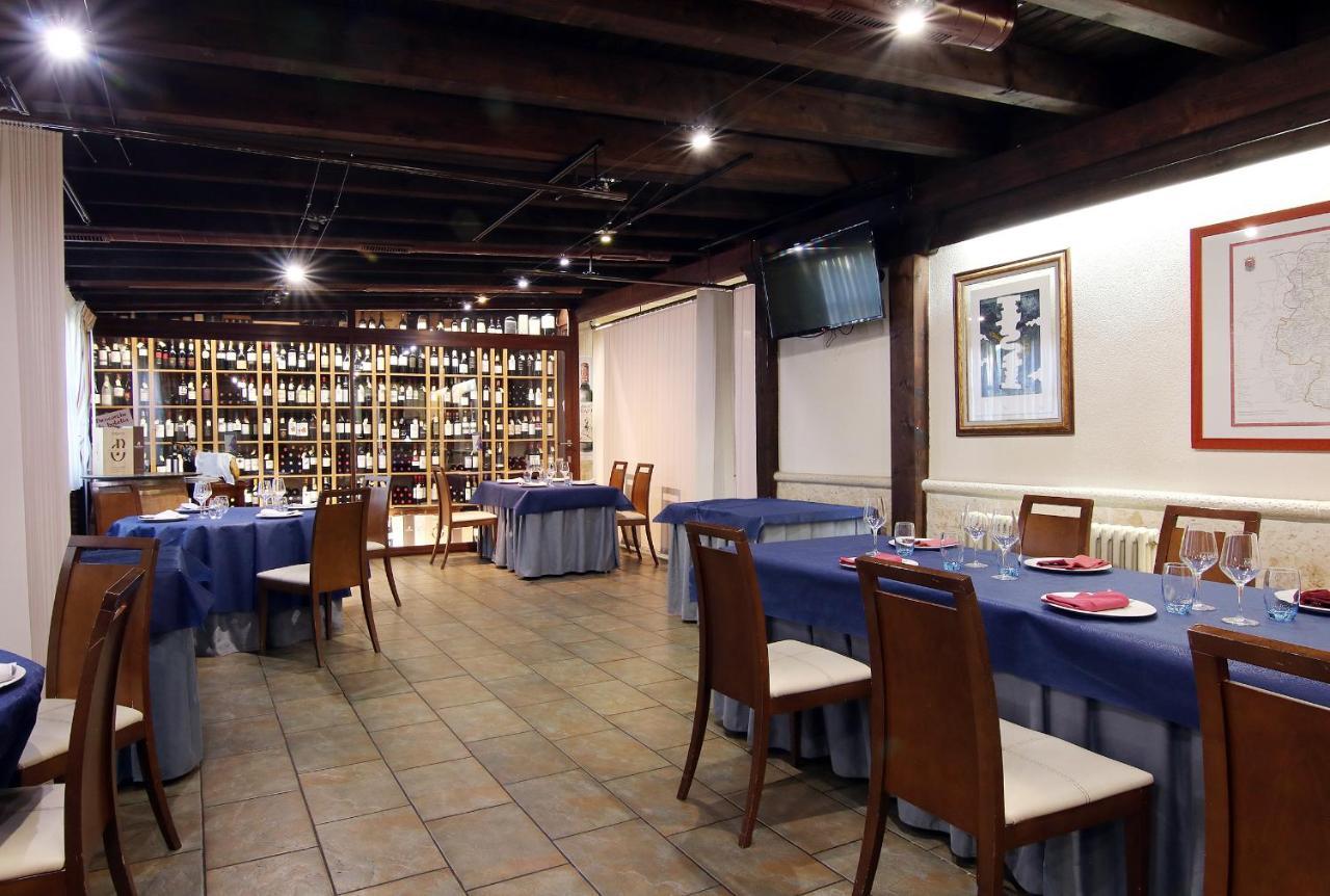 Hotel Rural Los Abuelos Montemayor de Pililla Екстериор снимка