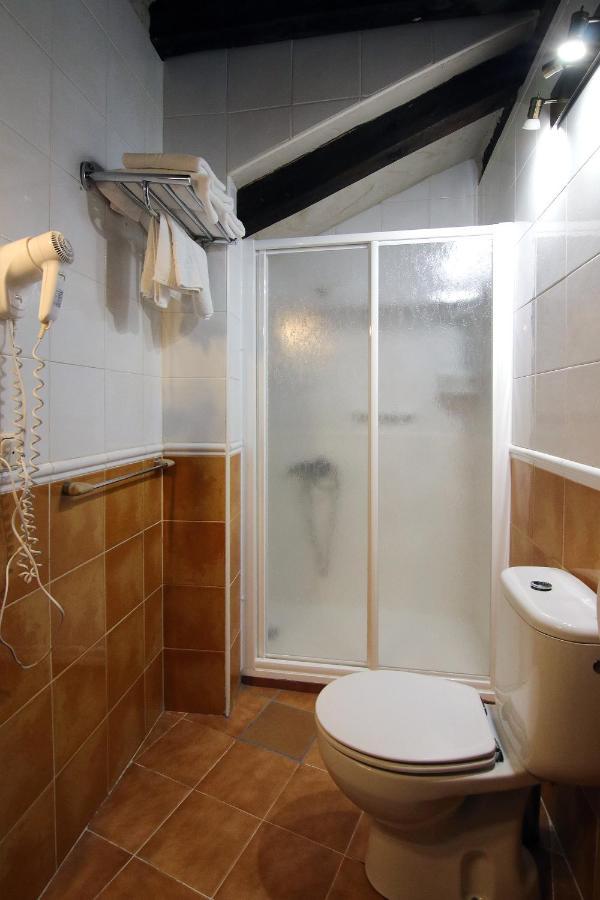 Hotel Rural Los Abuelos Montemayor de Pililla Екстериор снимка