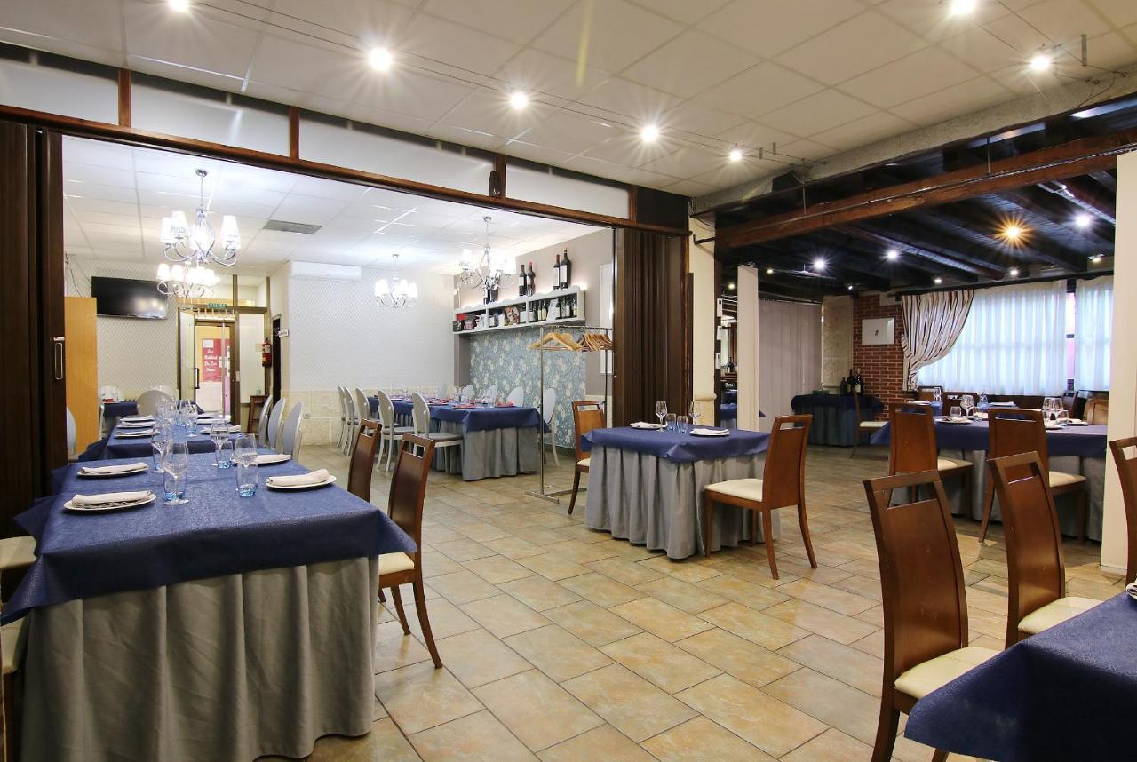 Hotel Rural Los Abuelos Montemayor de Pililla Екстериор снимка